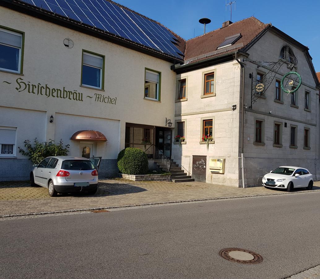 Gasthof Hirschenbraeu Michel Rauhenebrach Eksteriør billede